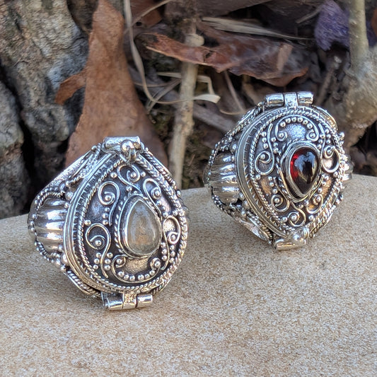 Large Poison Ring in Sterling Silver with Teardrop Gemstone